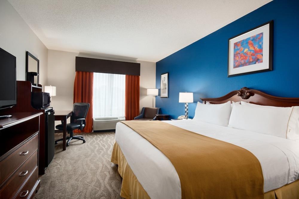 Holiday Inn Express & Suites Florence By Ihg Exterior photo