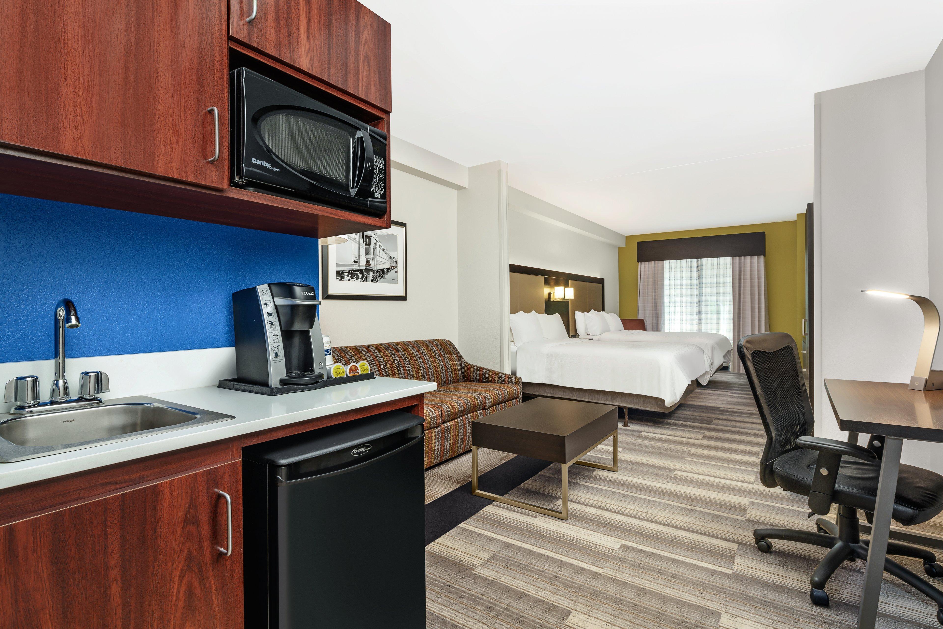 Holiday Inn Express & Suites Florence By Ihg Exterior photo