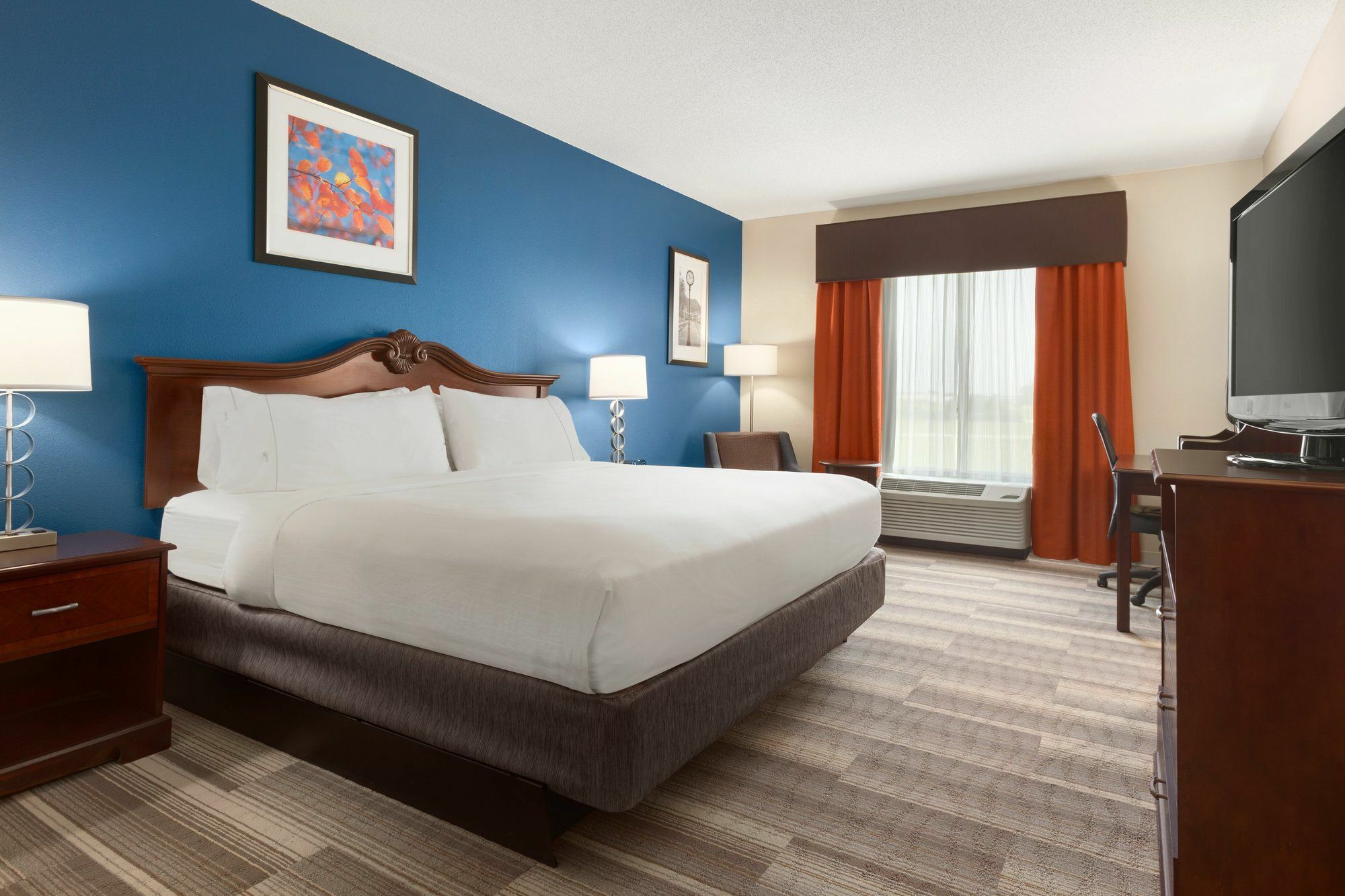 Holiday Inn Express & Suites Florence By Ihg Exterior photo